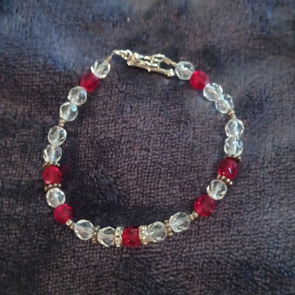 Pretty crystal bracelet - Picture 2 of 3